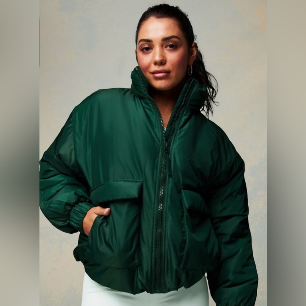 NWT/NIB Fabletics Green All Weather Jacket "Everpine Shine" Size Medium